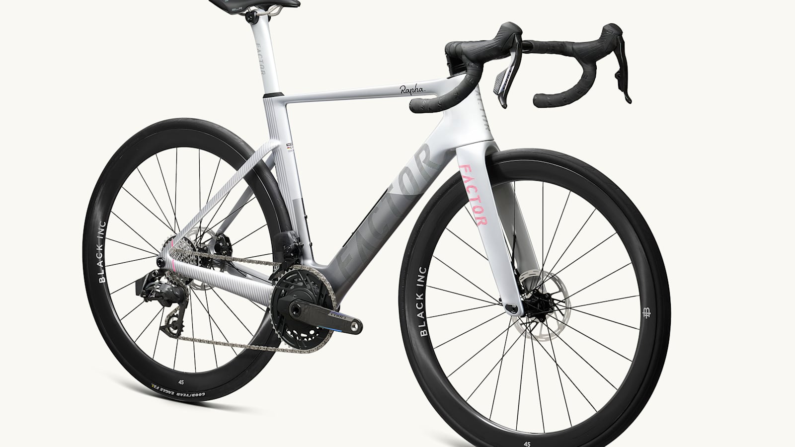 https://media.rapha.cc/image/upload/f_auto/q_auto:best/v1780564715/RCC_Monza_detail_004.jpg https://media.rapha.cc/image/upload/f_auto/q_auto:best/v1780564715/RCC_Monza_detail_004.jpg